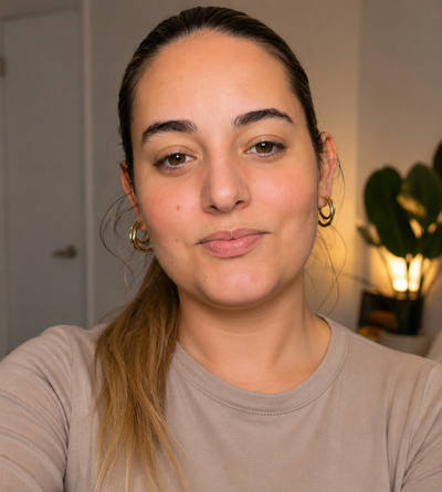 María